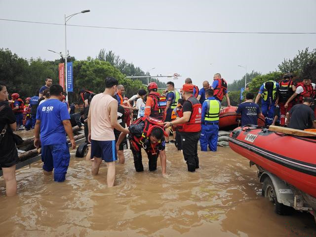 Inflatable Boats in Flood Rescue Operations: An Unyielding Lifeline in Hebei Province, China