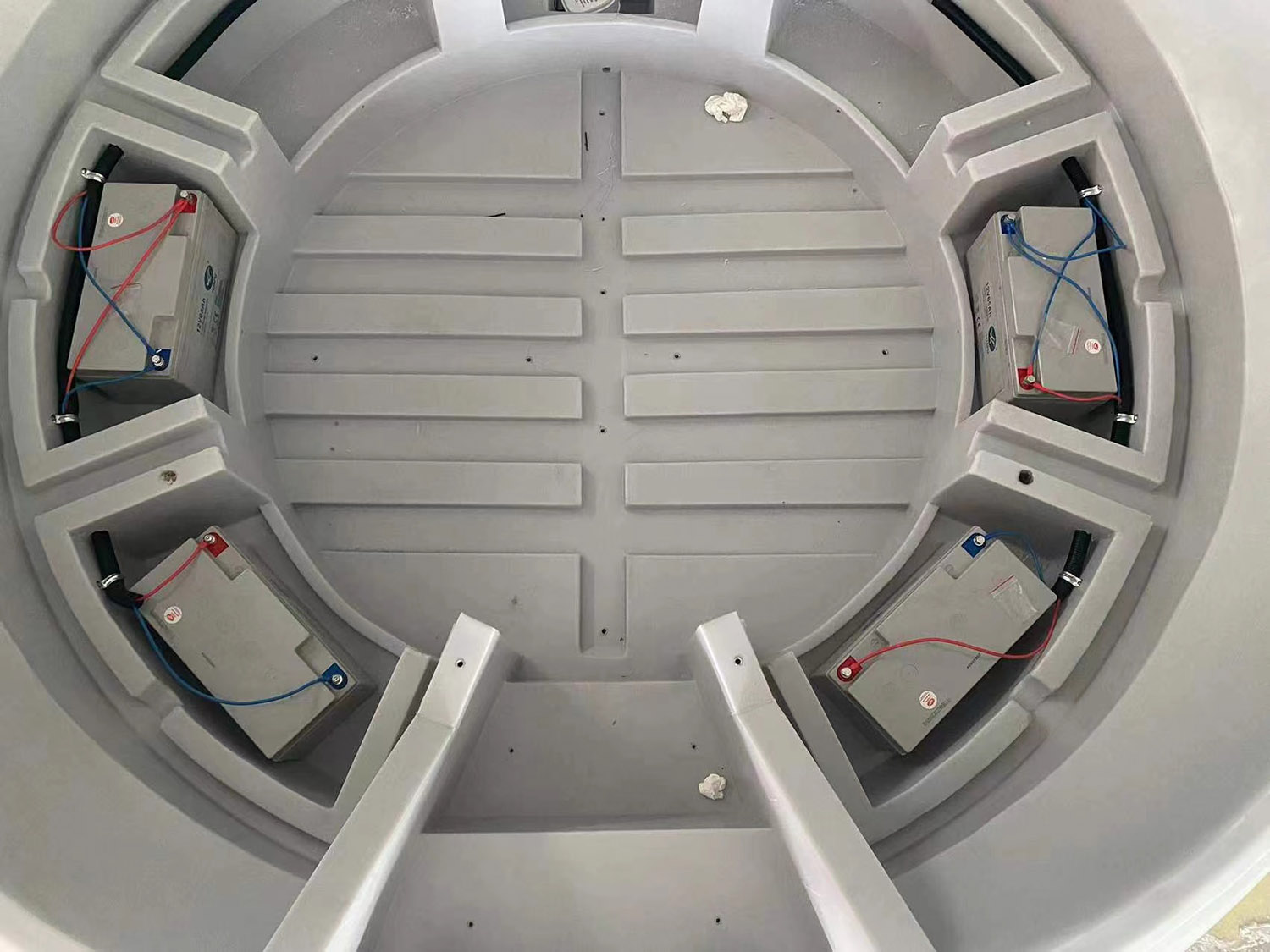 Barbecue boat battery: the "energy heart" of water leisure