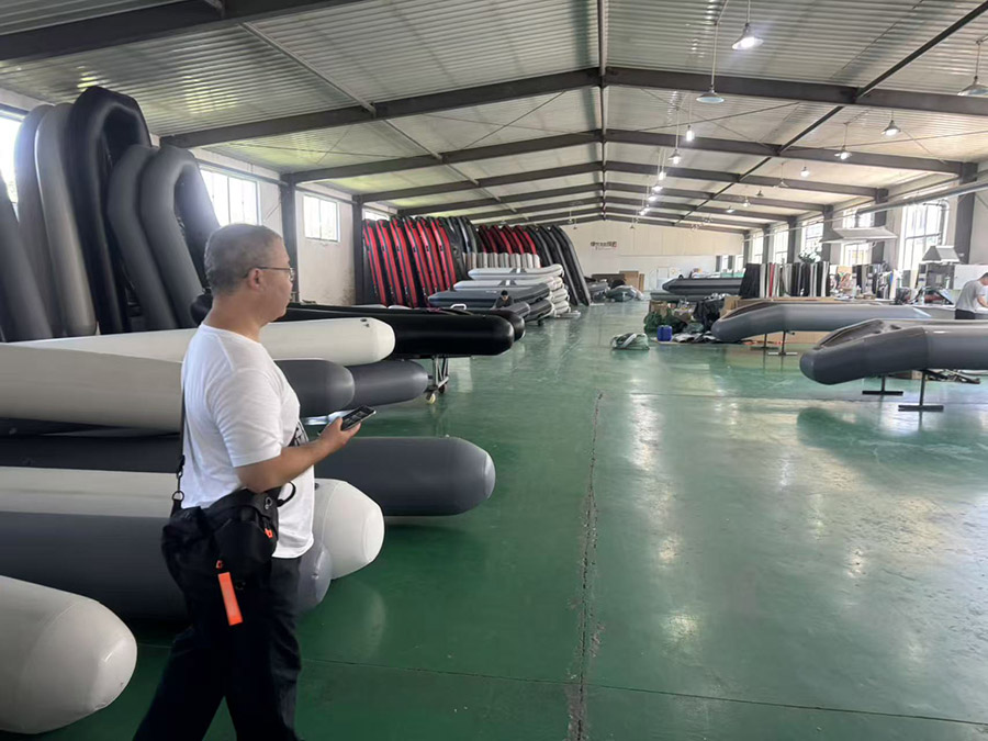 Trust From Afar: Indonesian Customers Conduct In-depth Investigation of RIB960 Aluminum Alloy Ship