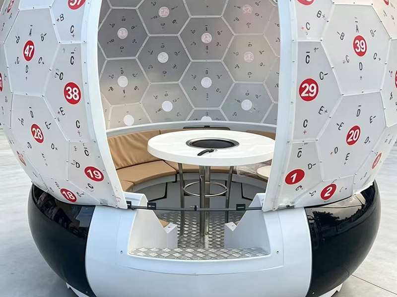Colton BBQ2500 BBQ Boat New Design: With a spherical protective cover, water parties in autumn and winter feel more private