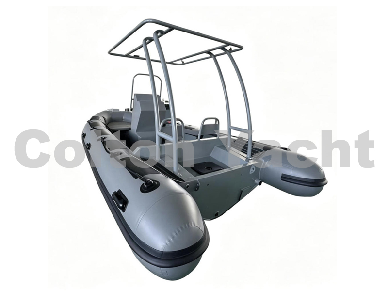 The SP540 is a versatile watercraft partner, capable of everything from sport cruising to ferry shuttling